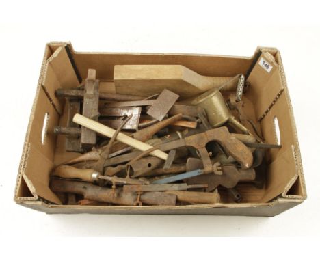 A box of tools G 