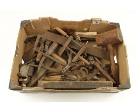 A box of tools G 