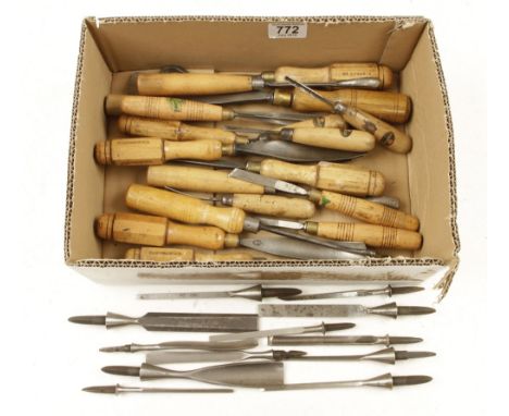 18 carving tools and nine unhandled tools G++ 