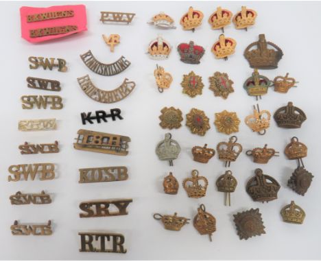 Selection of Shoulder Titles and Rank Badges brass titles include B&amp;W.D. GNS ... 18H ... Bedes &amp; Herts ... RTR ... R 