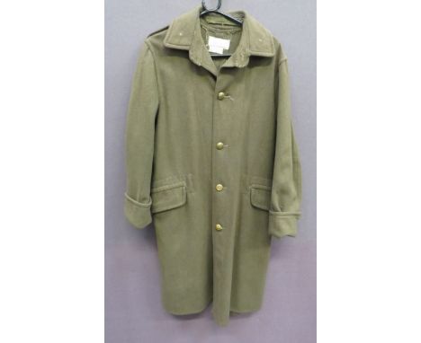 Scarce 1940 Dated Army Single Breasted Greatcoat khaki, woollen, single breasted greatcoat. Large, turn over collar. Lower hi