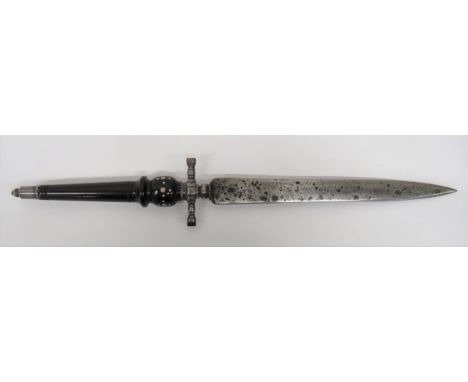 17th Century Continental Dress Plug Bayonet 11 1/4 inch, double edged spear point blade. The forte with traces of Head Armour