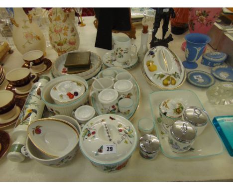 A qty of Royal Worcester, Evesham