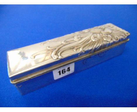 A Chinese Silver floral pattern pen box