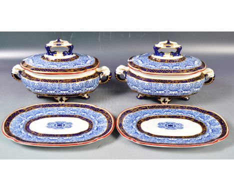 Attributed to Christopher Dresser - Royal Worcester - A pair of antique 19th Century Victorian Aesthetic movement blue and wh