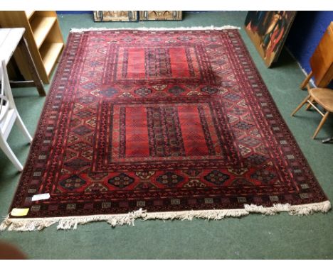 Large wool Persian style carpet 250 x 300 cm 