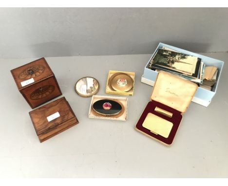 Edwardian inlaid tea caddy, playing box, 4 powder compacts &amp; a box of post cards, cigarette cards &amp; tea cards 