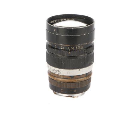 A Leitz Summarex f/1.5 85mm Lens, 1943, black, serial no. 593091, body, G, elements, VG, some light cleaning marks, complete 