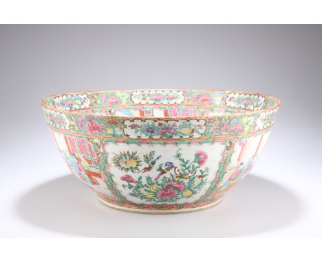 A LARGE CANTONESE FAMILLE ROSE BOWL, 19TH CENTURY, circular, enamel painted in the characteristic palette with figures, folia