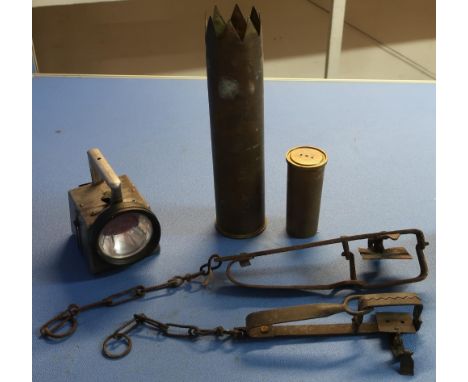 B.R Railway Bardic hand lamp, two gin traps and two shell casings (5) 