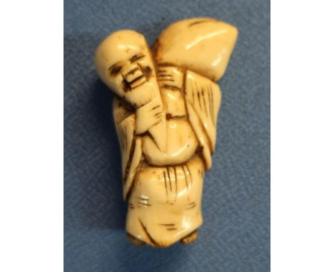 19th C tobosaku carved ivory Netsuke figure (height 6cm) 