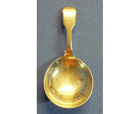 London 1832 silver hallmarked caddy spoon with makers mark for Robert Hennell