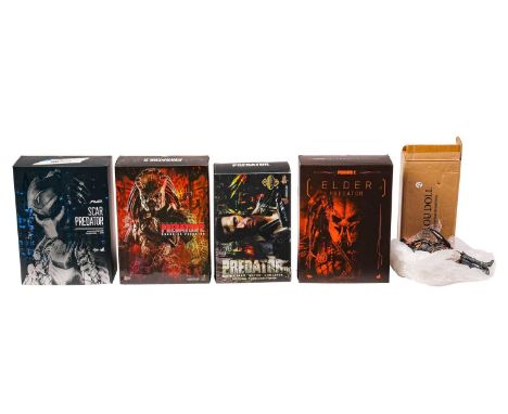 A collection of Alien vs Predator collectibles, to include -
Hot Toys Predator 2 Guardian Predator 1:6 scale collectible figu