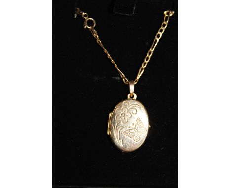 A 9ct gold pearl necklace &amp; earrings 
