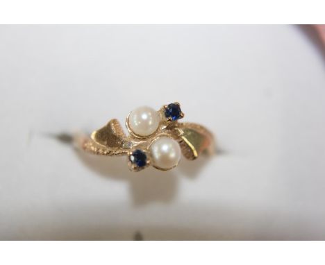 A 9ct gold sapphire &amp; seed pearl ring size F 1/2 