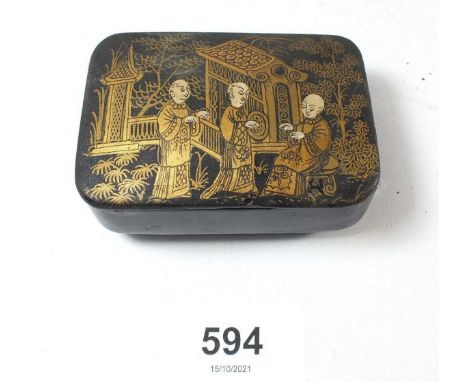 A 19th century snuff box with gilt chinoiserie decoration, 7.5 x 5.5cm