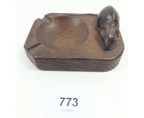 A Robert Thompson 'Mouseman' ashtray, approx 10cm length 