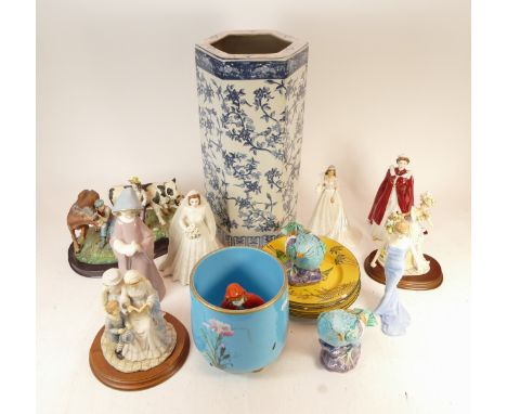 A collection 20th century ceramic figurines and models, makers to include Royal Worcester and Leonardo, together with other c