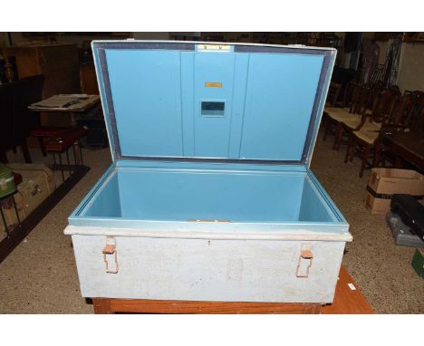 Vintage metal military uniform trunk produced by Metal Utilities,Wolverhampton Ltd fitted with an internal mirror, 86cm wide