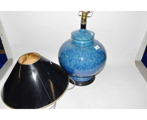 Bitossi pottery table lamp with shade