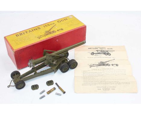 Britains No.2064 155mm Gun, olive green body with rubber tyres, with shells and casing, housed in the original yellow labelle