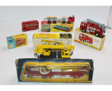 One tray containing various Dinky and Corgi models to include, Dinky Toys No. 285 Merryweather Fire Engine, No. 980 Coles Hyd