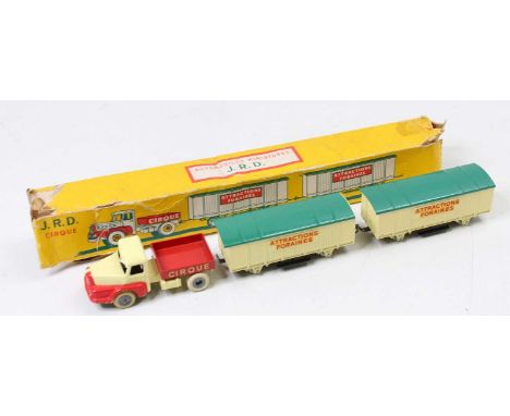 JRD No.124 Cirque Attractions Foraines Circus set consisting of tractor unit in cream, red, bare metal hubs with white tyres 