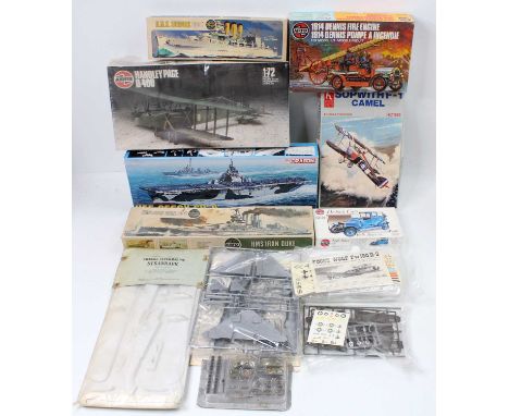 One box containing a mixed selection of mainly Airfix model kits to include, 1/72nd Handley Page 0/400, 1/32nd Dennis Fire En