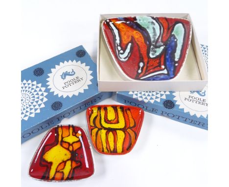 POOLE POTTERY - a set of Vintage Delphis ceramic dishes, comprising 2 small and 1 large, model no. 41 and 81, largest length 