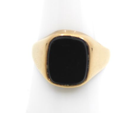 Men's 9ct Yellow Gold Black Onyx Signet Ring  The ring contains a Flat Rectangular Shaped Cabochon Black Onyx piece that meas