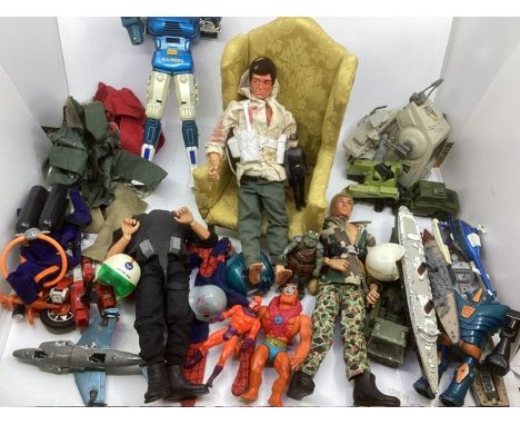 Vintage Toys ; Palitoy action man figures to include 2 with damaged heads and one without a head -detailed pictures, so all a