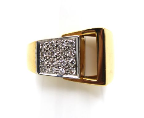 Men's 18ct Yellow Gold Modernist Design 0.35ct Total Diamond Ring  The ring contains sixteen melee Round Brilliant Cut Diamon