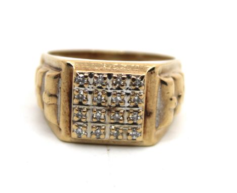Men's 9ct Yellow Gold 0.25ct Total Diamond Rolex Style Ring  The ring contains sixteen melee Round Brilliant Cut Diamonds.  T