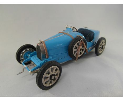 Franklin Mint Bugatti Type 35 Race car scale model with papers