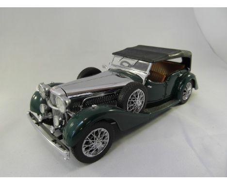 Franklin Mint Alvis 4.3L scale model with papers
