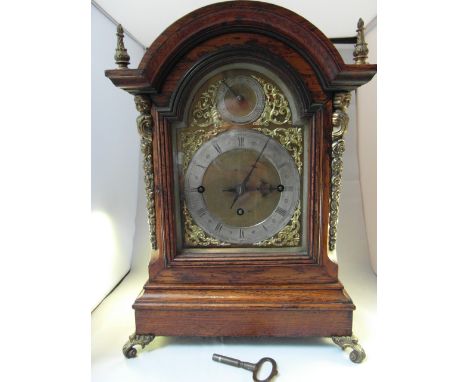 Winterhalder & Hofmeier Victorian bracket clock c.1880. Oak case with silver dial. Top finial missing. Key present. Chimes bu