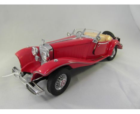 Franklin Mint Mercedes 500K Special Roadster scale model with papers