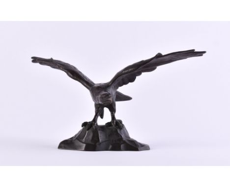 Friedrich Wilhelm Koch (1815-1889)?"Adler"Skulptur - Bronze, H: 12 cm,auf dem naturalistischen Sockel signiert F. Koch