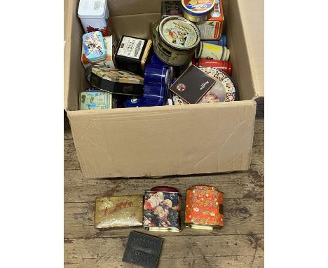 A job lot of assorted vintage and antique tins 