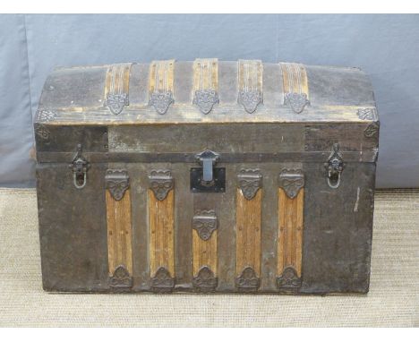 A 19thc ash and metal bound domed trunk W77x D42 x H48cm