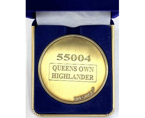 A commemorative gold award medallion to 55004 Yorkshire Light Infantry: Kings Own Highlander