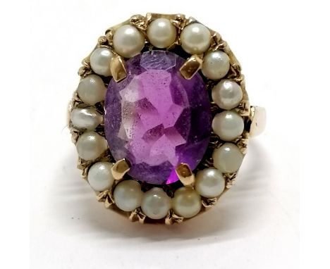 9ct hallmarked gold amethyst / pearl cluster ring - size J½ &amp; 5.2g total weight ~ 1 pearl replaced &amp; has some wear 