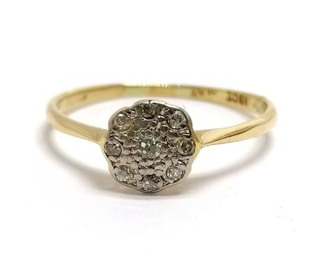 Antique 18ct / platinum daisy ring set with 9 diamonds - size Q &amp; 1.9g total weight 