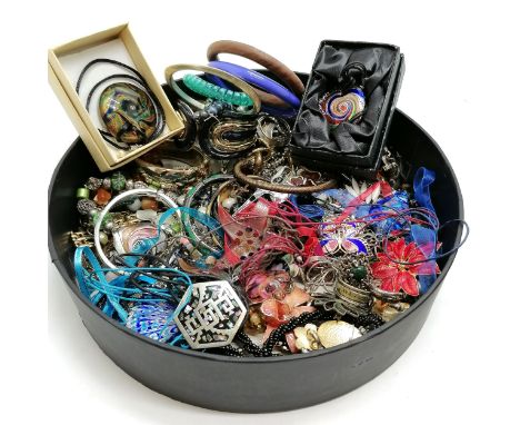Qty of costume jewellery inc enamelled, venetian glass, bangles, scarf rings etc - SOLD ON BEHALF OF THE NEW BREAST CANCER UN