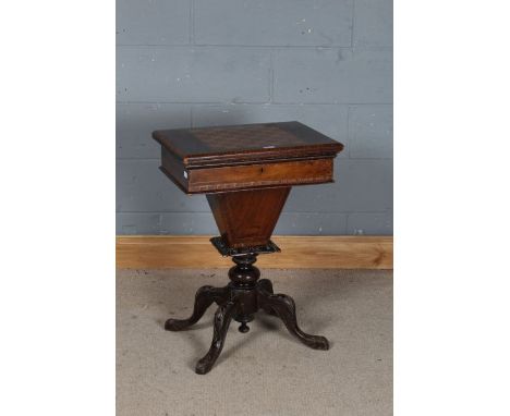 Victorian marquetry inlaid games table, the chess board top opening to reveal a baize lined playing surface with cribbage boa