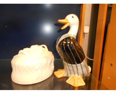 A Portmerion casserole dish and an Italian ceramic duck