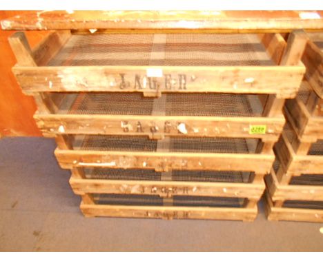 Five vintage Dutch Jaeger bulb trays 