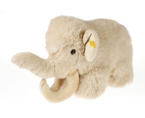 Steiff Mammut, Alterungsspuren, L 58