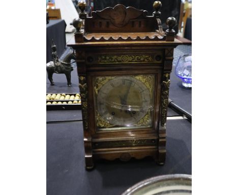 Winterhalder &amp; Hoffmeier walnut cased chiming bracket clock, H: 44 cm, working at lotting. Not available for in-house P&a