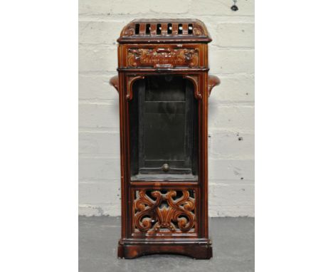 Maple's ceramic oil stove, handles to the sides, width 28cm, height 59cm.